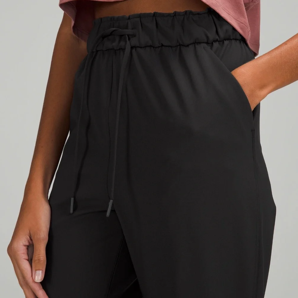 Lululemon stretch high rise pants - Picture 3 of 4